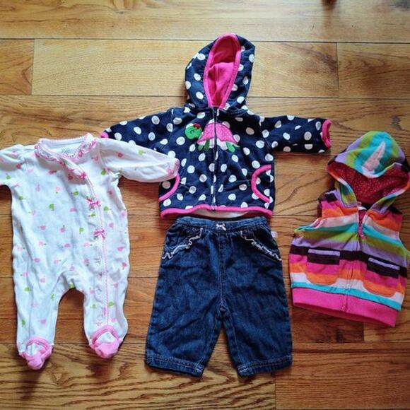 0-3 Month Clothes - Picture 1 of 9